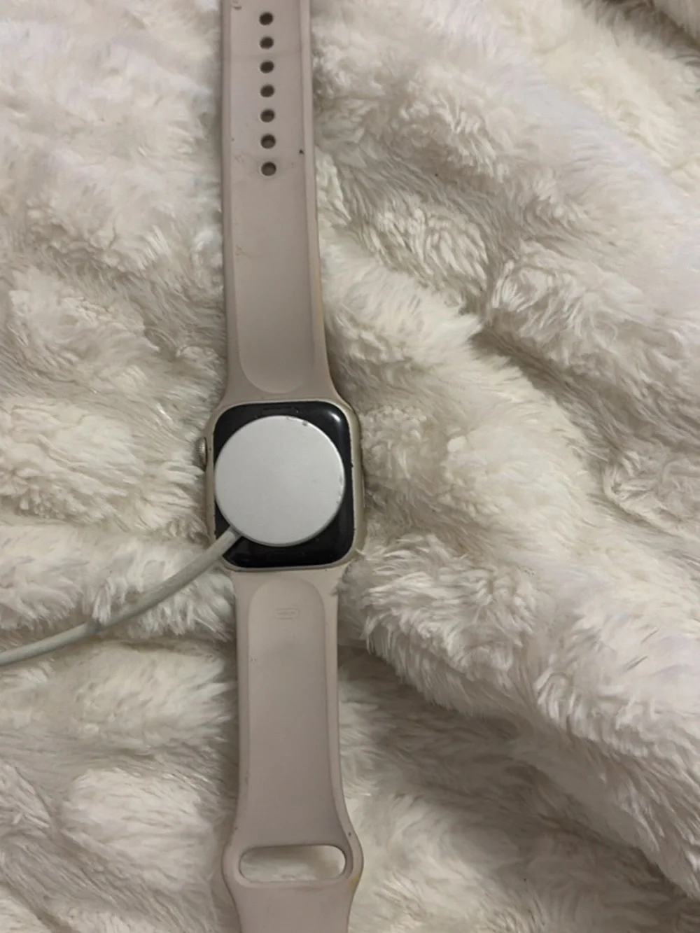 Apple Watch Series 7 – Works Great, Needs New Band